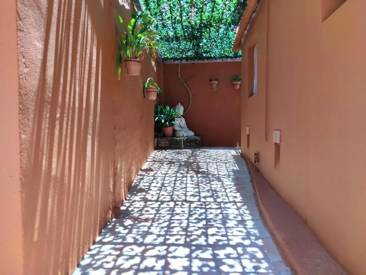 La Posada De Lola - Adults Only Bolonia Hostel